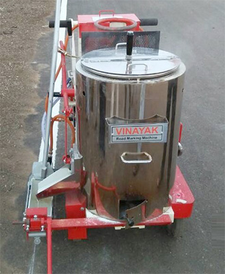 Thermoplastic road marking machine